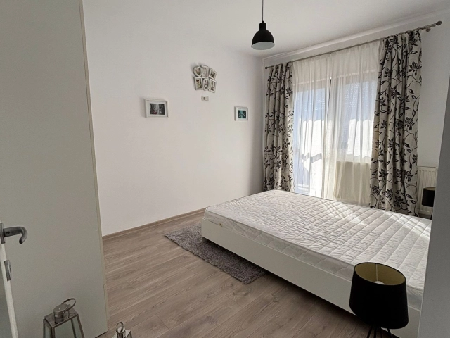 Apartament 3 camere - Valea Adanca
