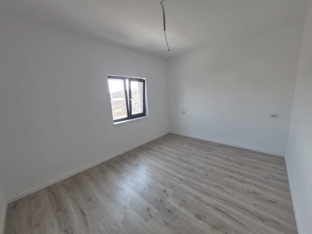 Apartament 3 camere - Bucium