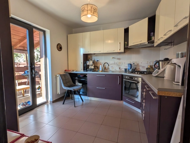 Apartament 4 camere - Lunca Cetatuii