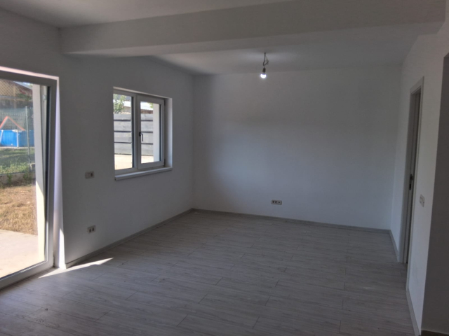 Vila, 4 camere, 95mp, Visani, de vanzare,  (dupa TLT la strada principala) 163051