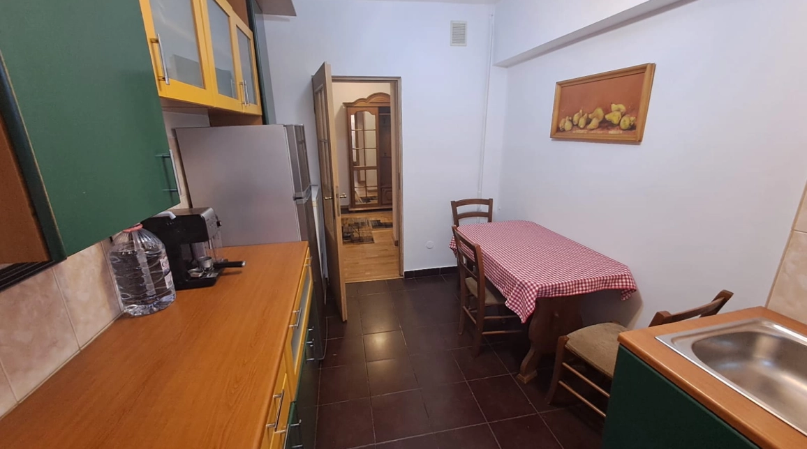 Oferta Pacurari apartament 72 mp, 3 camere, decomandat, de inchiriat,  Alpha Bank imagine 8