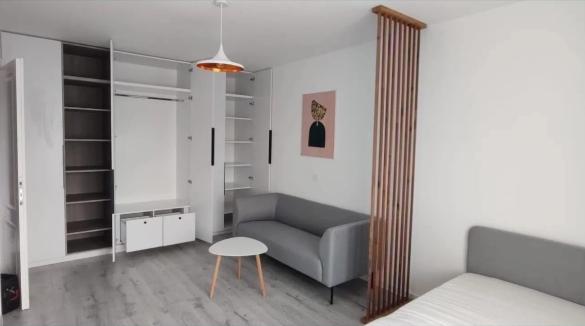 Oferta Apartament, 1 camera decomandat, 39 mp, Poitiers, de inchiriat,  Aumovio imagine 3