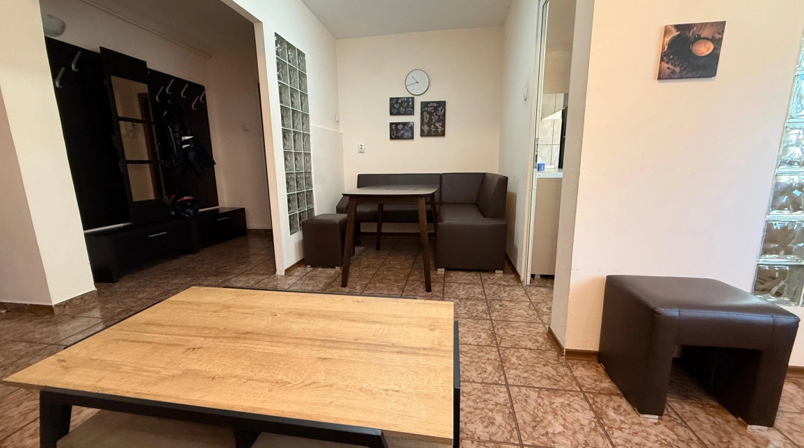 Oferta Apartament de inchiriat, 4 camere, decomandat, 100 mp, Pacurari,  Moara de Foc imagine 2