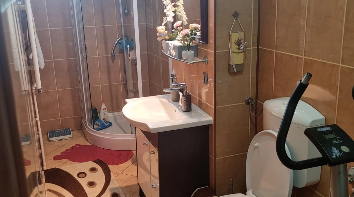 Oferta Apartament de vanzare, 4 camere, decomandat, 92 mp, Calea Romanului,  OMV imagine 14