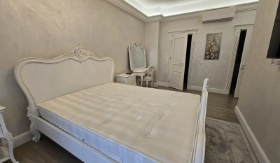 Apartament 3 camere - Centru