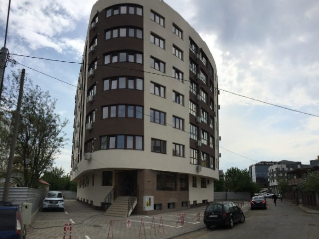 Centru apartament  53 mp, 3 camere,  open-space, de vanzare,  (Vis a vis de Palas Mall) 162204