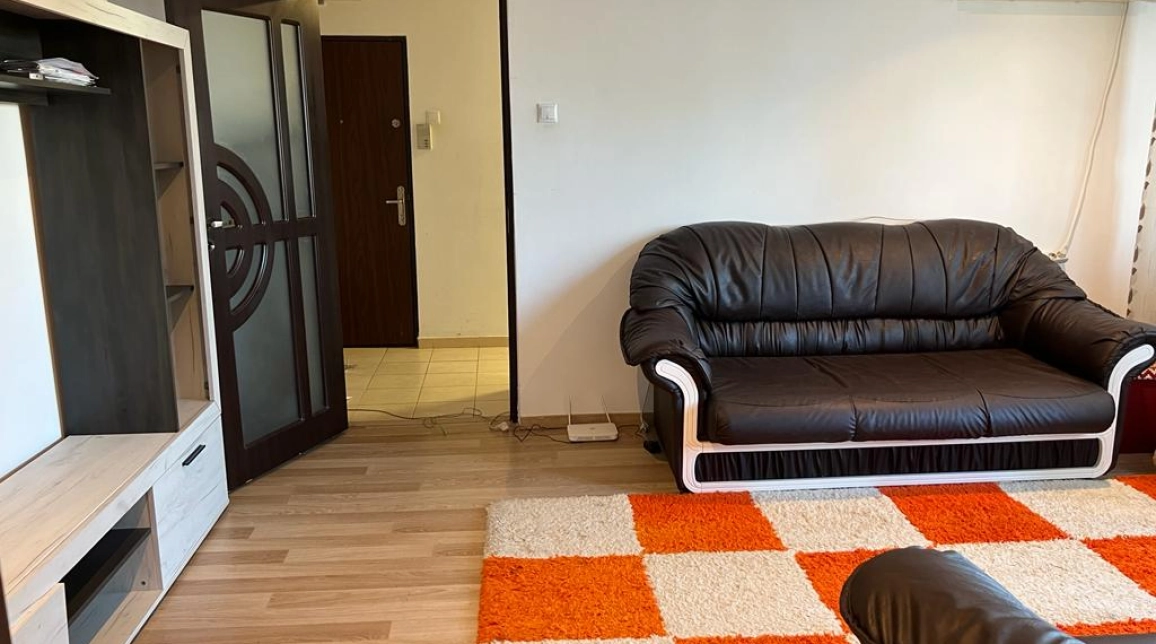 Oferta Podu Ros apartament 54 mp, 2 camere, semidecomandat, de vanzare,  liceul Cantemir imagine 2
