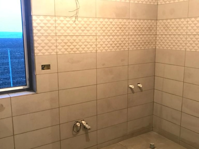 Apartament 4 camere - Aroneanu