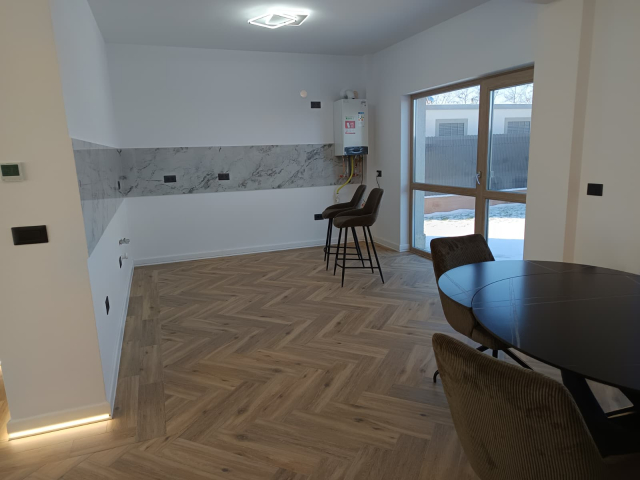 De vanzare casa, 4 camere,  106mp, Valea Lupului,   161022