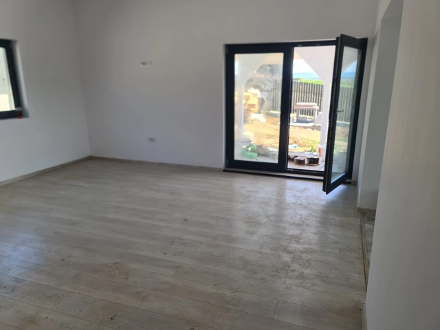 Apartament 3 camere - Vorovesti