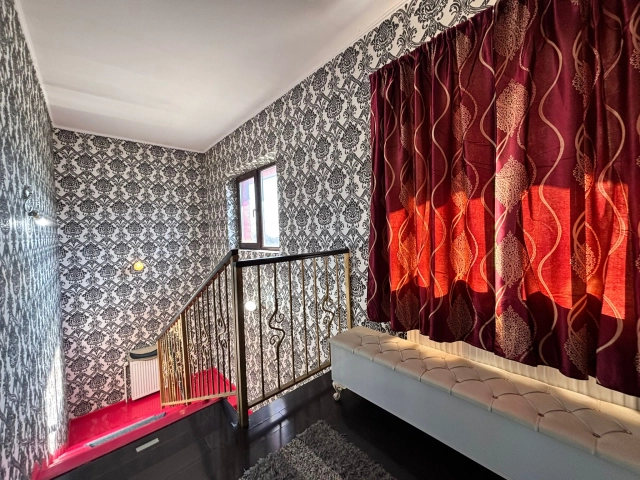 Apartament 6 camere - CUG