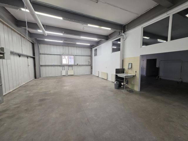 Hala industriala Baza 3  langa Ansamblul Silk District 200mp  161333