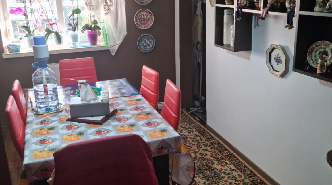 Oferta Apartament de vanzare, 4 camere, decomandat, 92 mp, Calea Romanului,  OMV imagine 6