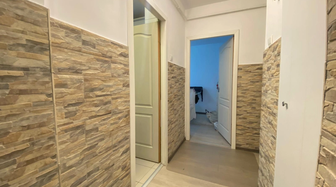 Oferta Apartament, 3 camere semidecomandat, 65 mp, Podu Ros, de vanzare,  Primaverii - Pasapoarte imagine 9