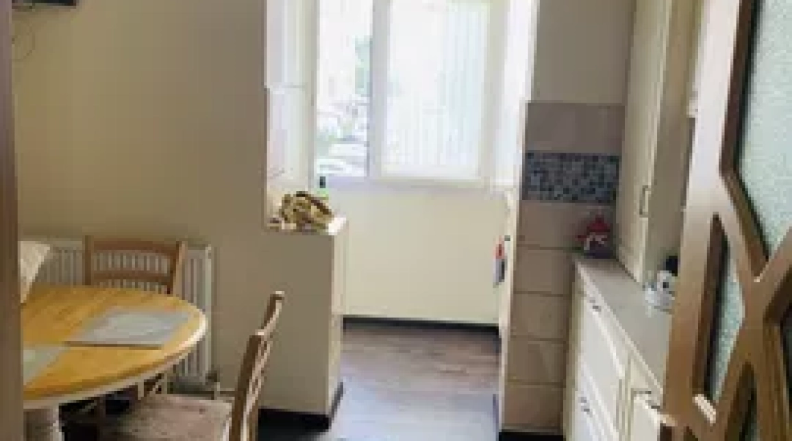 Oferta De vanzare apartament, 3 camere, semidecomandat, 65 mp, Darmanesti,  Adridan imagine 7