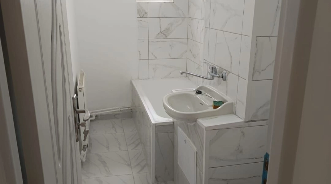 Oferta 2 camere, decomandat, 56 mp, de vanzare apartament in zona Nicolina,  BISERICA CATOLICA, PIZZA NICO imagine 3
