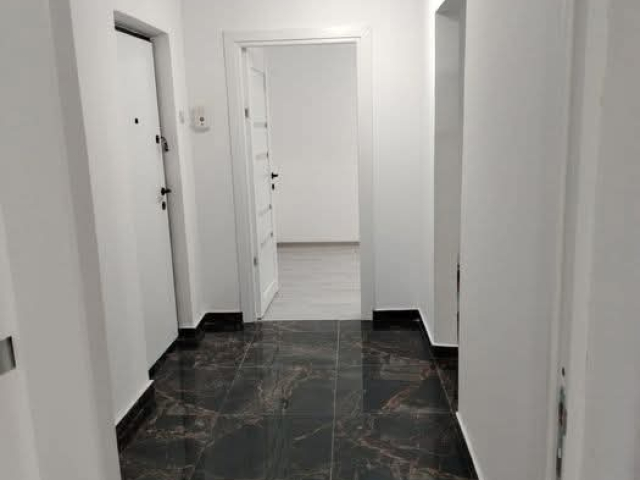 Apartament de vanzare, 3 camere,  decomandat,  60 mp, Tatarasi,  (Dispecer) 162620
