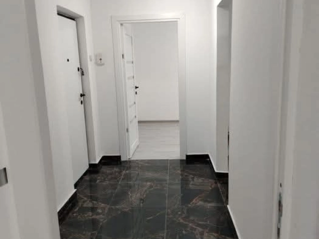 Apartament 3 camere - Tatarasi
