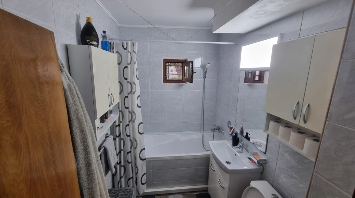 Oferta Apartament de vanzare, 4 camere, decomandat, 81 mp, Nicolina,  Nicolina 2 - Libertatii imagine 17