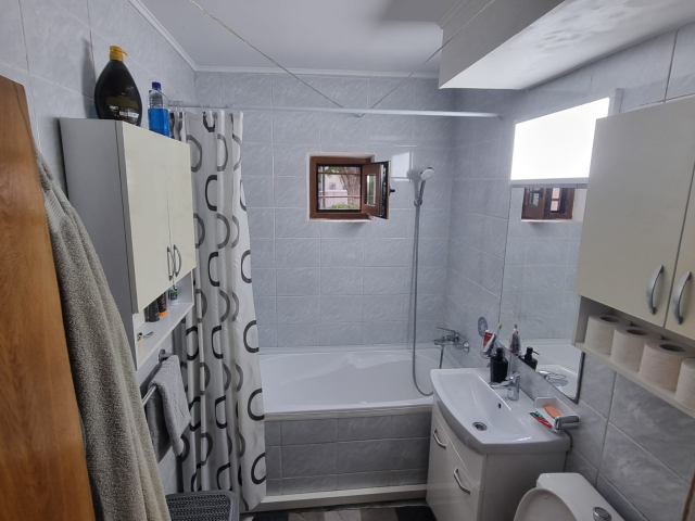 Apartament de vanzare, 4 camere,  decomandat,  81 mp, Nicolina,  (Nicolina 2 - Libertatii) 163130