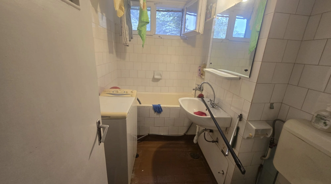 Oferta De vanzare apartament, 2 camere, semidecomandat, 50 mp, Podu Ros,  vis-a-vis de Facultatile din Tudor imagine 8