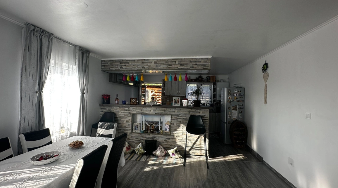 Oferta Casa, 3 camere , 92 mp, Tomesti, de vanzare,  Primarie imagine 18