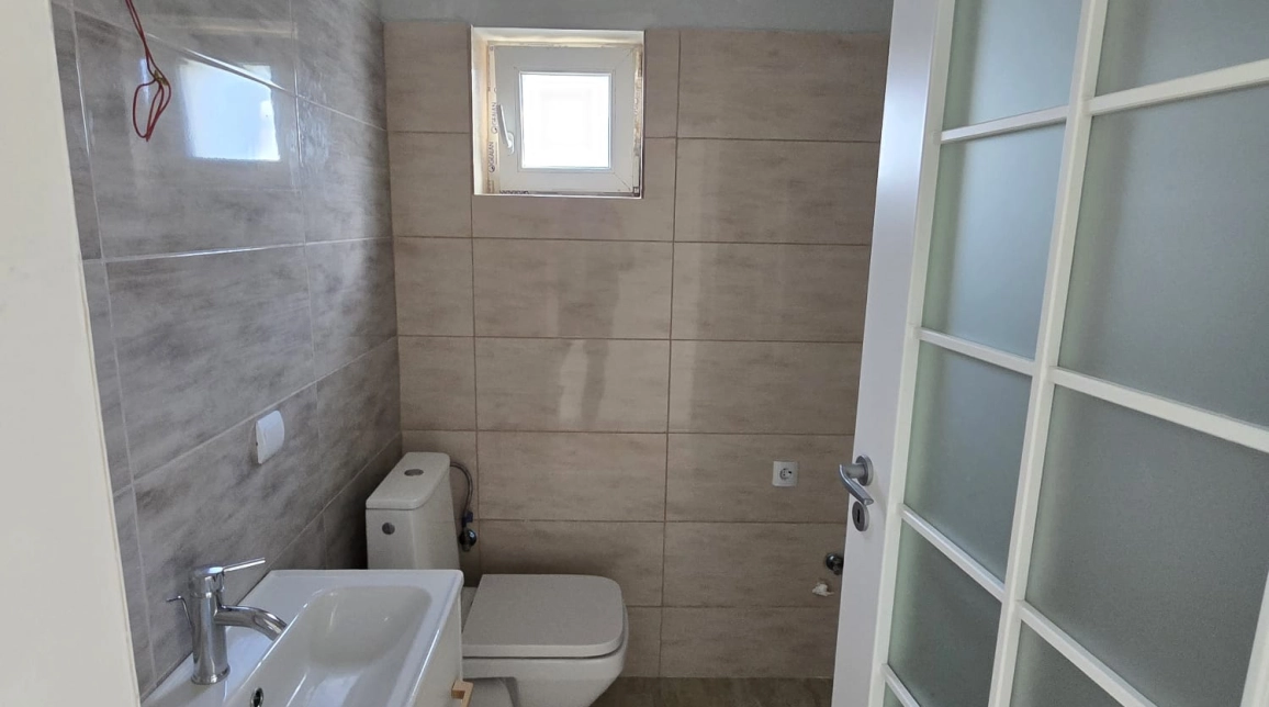 Oferta 4 camere, 106 mp, de vanzare casa in zona Lunca Cetatuii,  Hanul Visoianu imagine 12