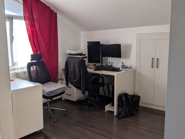 Apartament 4 camere - Lunca Cetatuii