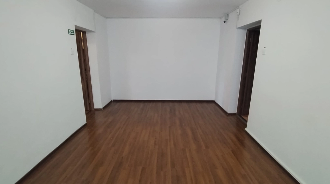 Oferta Spatiu comercial de inchiriat Podu Ros Rond P Ros 50mp  imagine 2