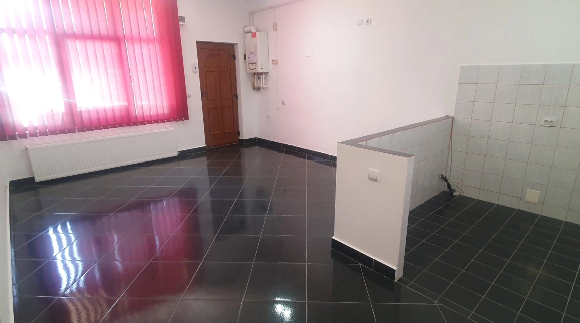 Oferta Spatiu comercial de inchiriat Calea Romanului White Lady  50mp  imagine 2