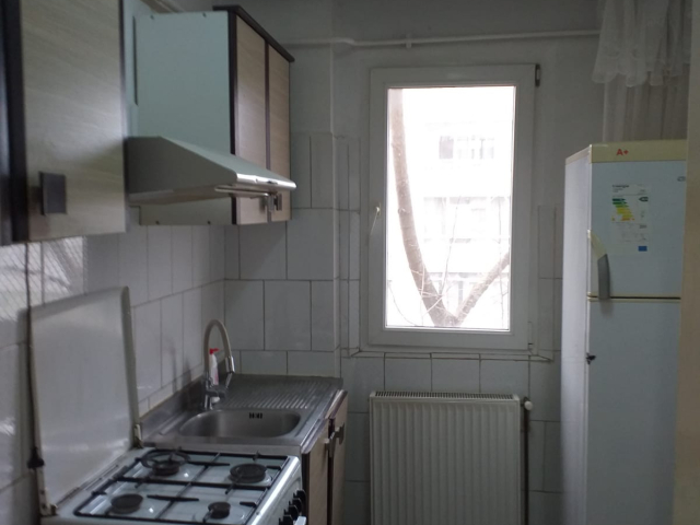 Apartament, 2 camere  semidecomandat,  52 mp, Podu Ros, de inchiriat,  (1001 Articole) 163096