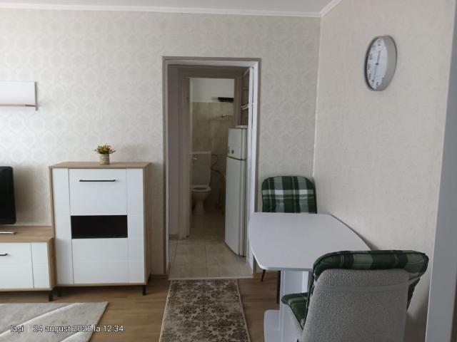 De inchiriat apartament, 2 camere,  semidecomandat,  40 mp, Podu Ros,  (Liceul Emil Racovita) 163252