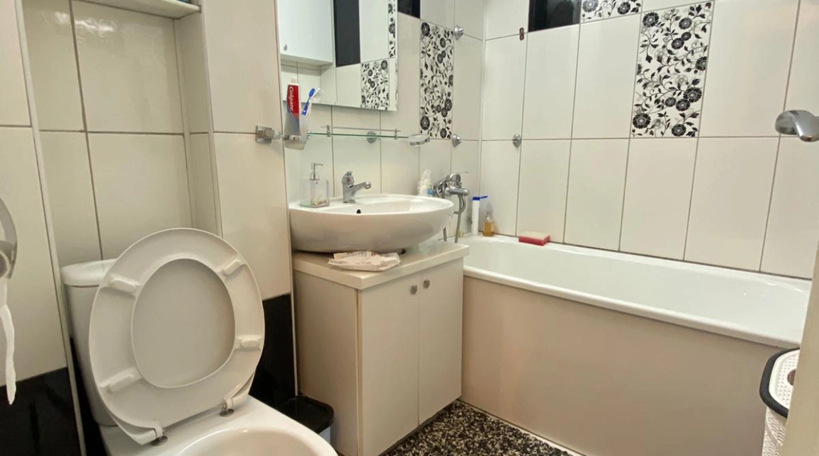 Oferta Apartament, 3 camere semidecomandat, 65 mp, Podu Ros, de vanzare,  Primaverii - Pasapoarte imagine 7