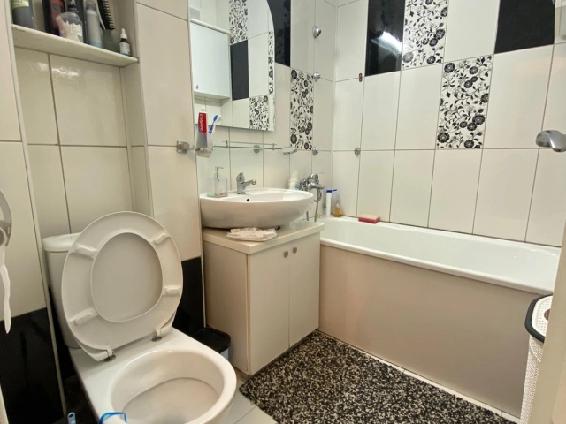 Apartament 3 camere - Podu Ros