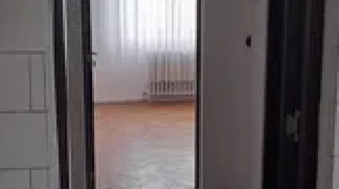 Oferta Apartament, 3 camere semidecomandat, 64 mp, Maratei, de vanzare,  Careffour imagine 2