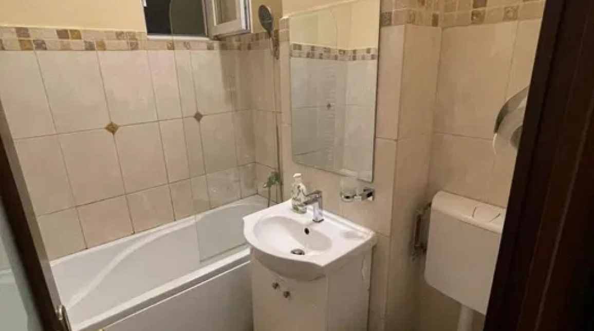 Oferta Apartament de vanzare, 4 camere, decomandat, 91 mp, Tatarasi,  Piata Chirila - Ateneu imagine 6