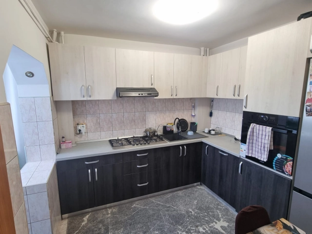 Apartament 3 camere - Nicolina