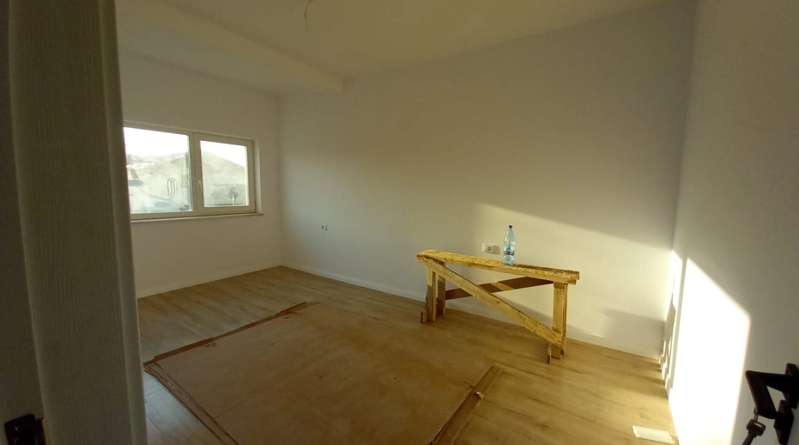 Oferta Casa, 4 camere , 105 mp, Valea Lupului, de vanzare,  Antena Orange imagine 9