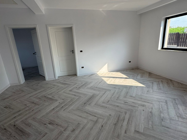 4 camere,  118mp, de vanzare casa in zona Miroslava,  (la 2.2km de Primaria Miroslava) 161313