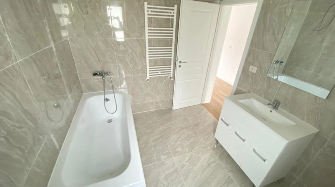 Oferta 4 camere, 100 mp, de vanzare casa in zona Miroslava,  2 km de Family Market imagine 9
