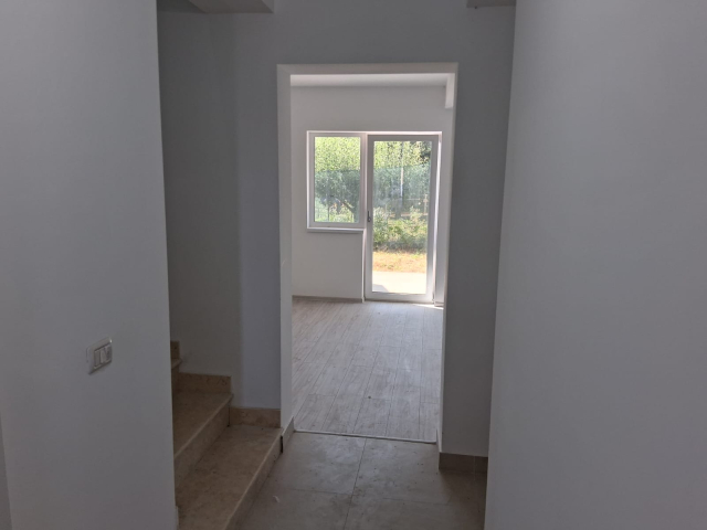 Vila, 4 camere, 95mp, Visani, de vanzare,  (dupa TLT la strada principala) 163051