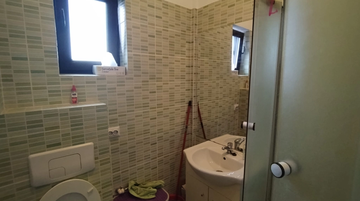 Oferta De inchiriat apartament nou, 1 camera, decomandat, 35 mp, Centru,  Tg Cucu -5 min de UMF imagine 8