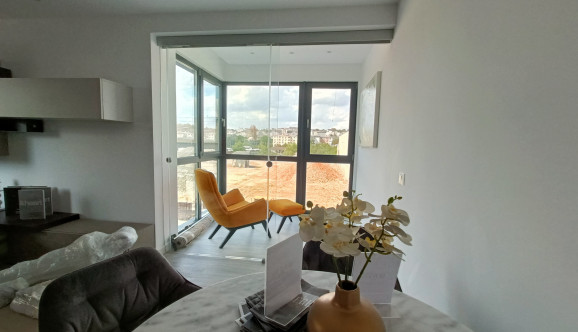 2 camere,  decomandat ,  58 mp , de vanzare apartament-nou in zona Pacurari,  (Aproape de Bariera BJATM)