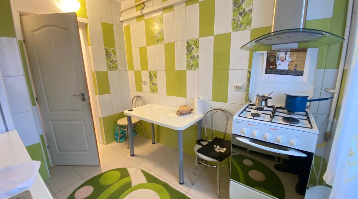 Oferta Apartament, 3 camere semidecomandat, 65 mp, Podu Ros, de vanzare,  Primaverii - Pasapoarte imagine 3