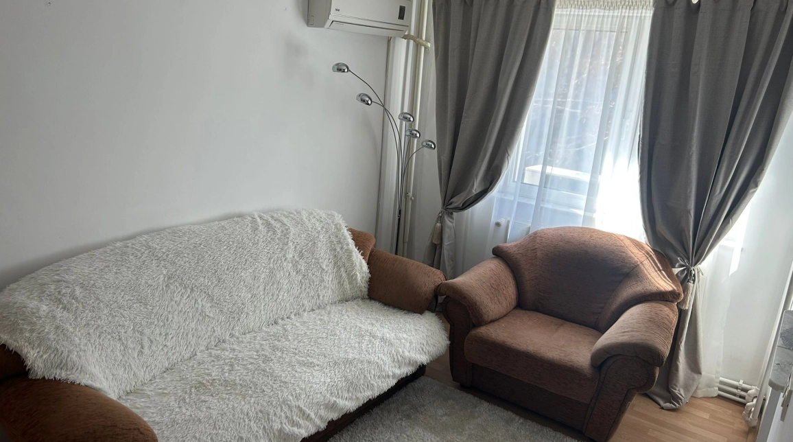 Oferta Podu Ros apartament 40 mp, 3 camere, semidecomandat, de vanzare,  Salubris imagine 4