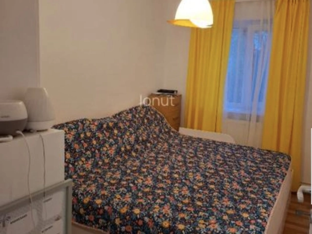 Apartament 3 camere - Galata