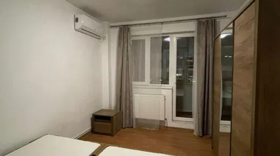 Oferta Apartament de vanzare, 4 camere, decomandat, 91 mp, Tatarasi,  Piata Chirila - Ateneu imagine 5