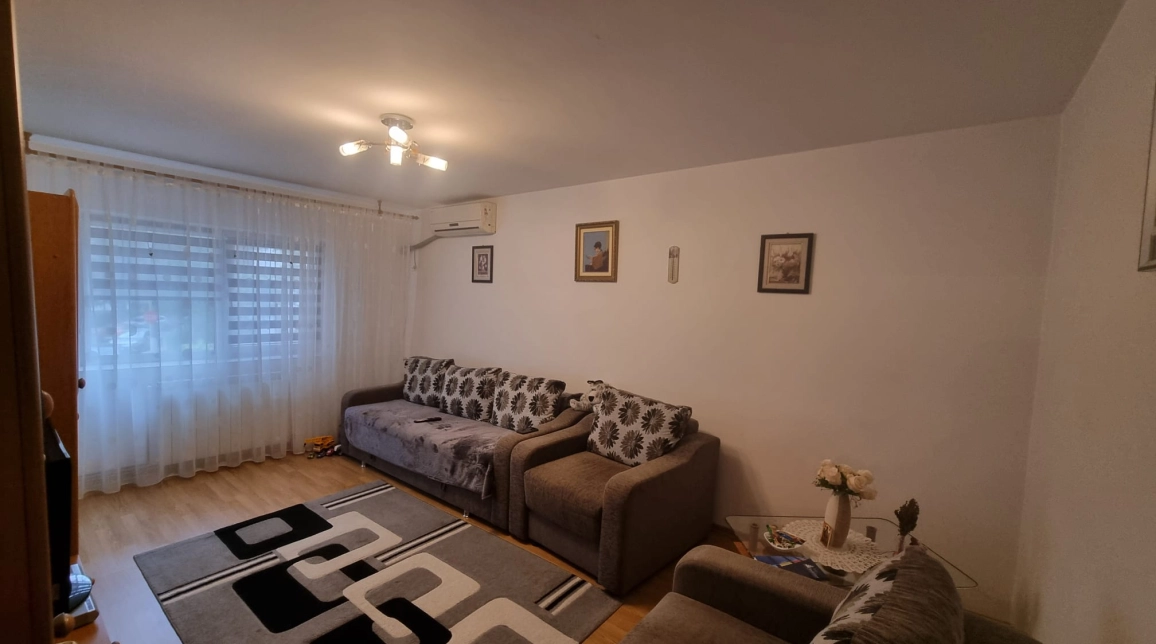 Oferta Nicolina apartament 52 mp, 2 camere, decomandat, de vanzare,  Nicolina 2 - Clopotari imagine 2