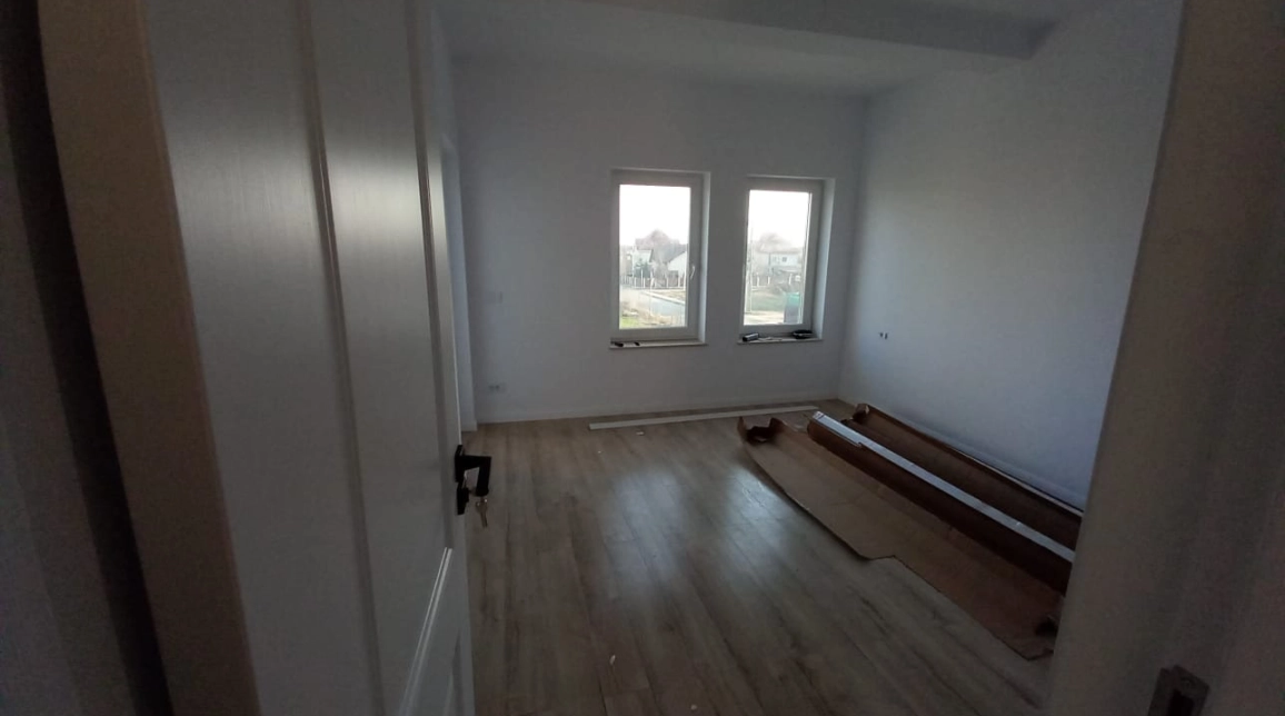 Oferta Casa, 4 camere , 105 mp, Valea Lupului, de vanzare,  Antena Orange imagine 1