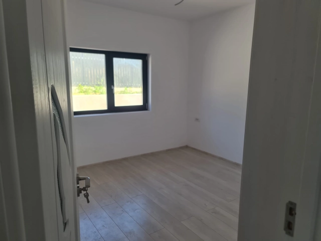 Apartament 3 camere - Vorovesti